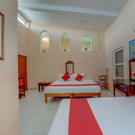 Oyo Hotel Casa Ada Ζιουατανέχο Εξωτερικό φωτογραφία