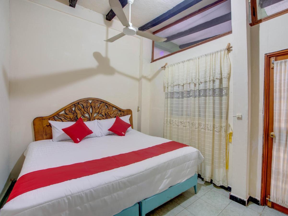 Oyo Hotel Casa Ada Ζιουατανέχο Εξωτερικό φωτογραφία