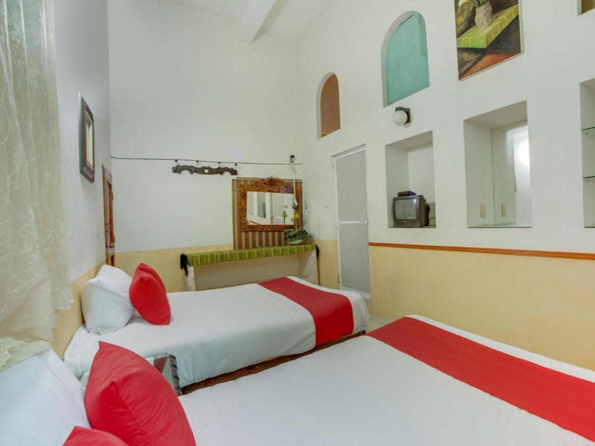 Oyo Hotel Casa Ada Ζιουατανέχο Εξωτερικό φωτογραφία
