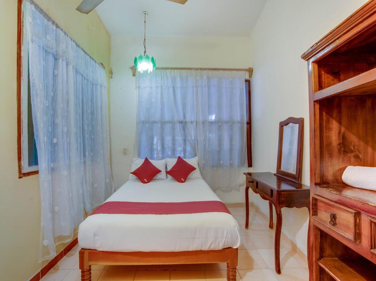 Oyo Hotel Casa Ada Ζιουατανέχο Εξωτερικό φωτογραφία